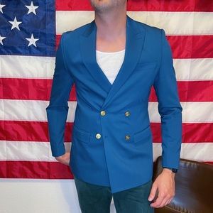 Vintage double breasted blue blazer with gold buttons size 38